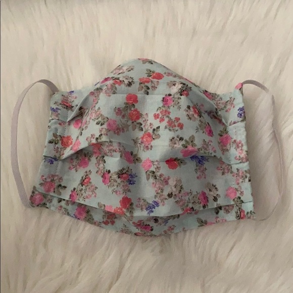 LoveShackFancy x Target Floral Face Mask w/ Pocket - Picture 8 of 9